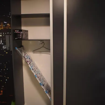 Gabriela & Marjan Luxury Self Check-in Flatiron *