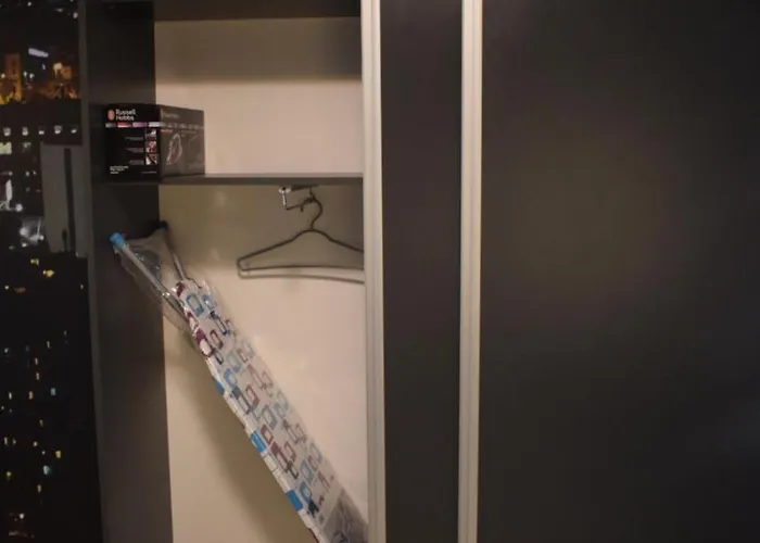 Gabriela & Marjan Luxury Self Check-in Flatiron *