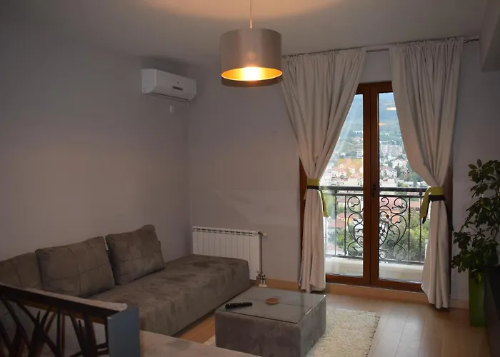 Gabriela & Marjan Luxury Self Check-in Flatiron *